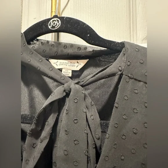 Pretty black dress size 14! NWOT at Bloomingdale’s outlet. - Picture 4 of 6